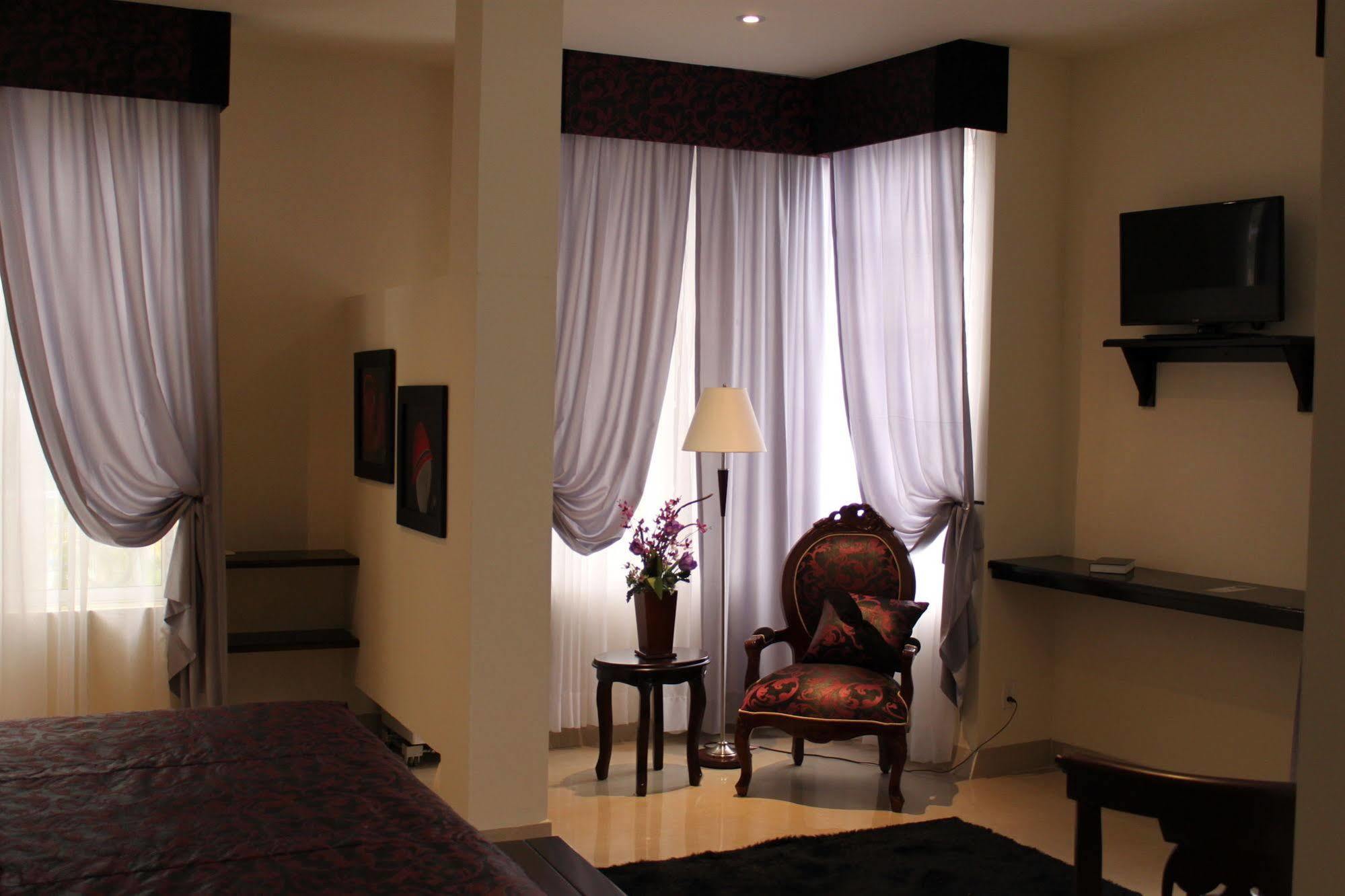 Victoria'S Park Hotel Armenia  Exterior photo